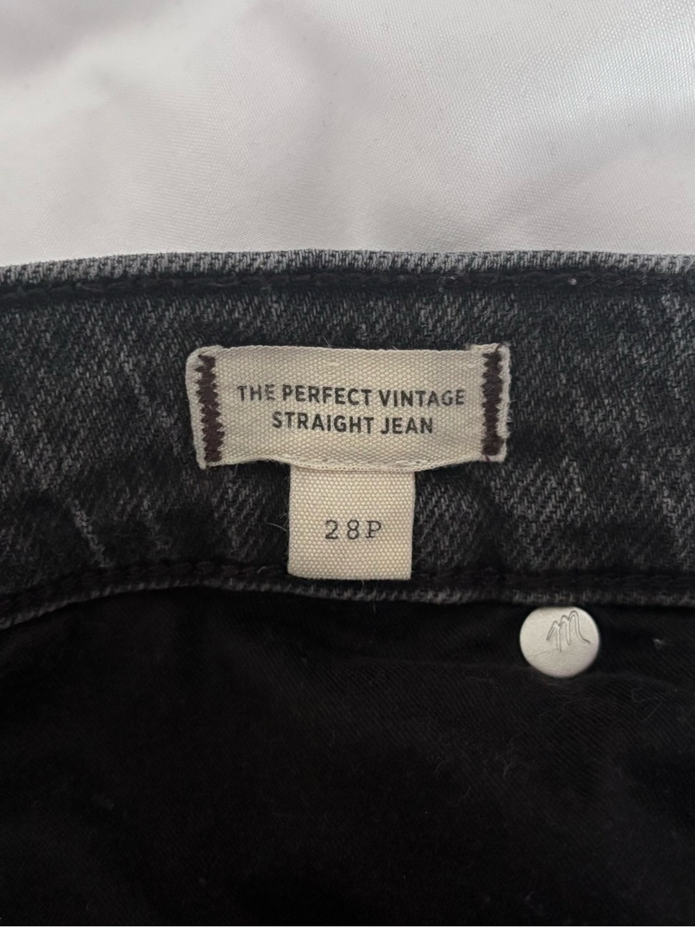 Madewell Perfect Vintage Straight Jean Faded Black Raw Hem Size 28P Petite - Picture 3 of 8